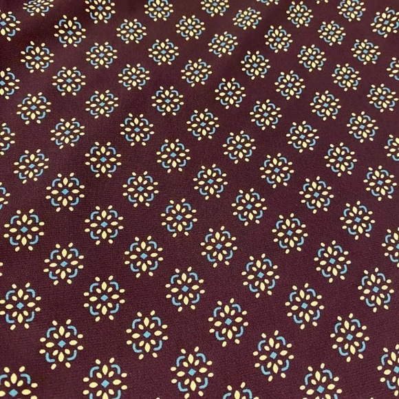 41 Hawthorn Purple Geometric Floral Blouse Top Polyester & Spandex Medium Petite - Picture 6 of 10